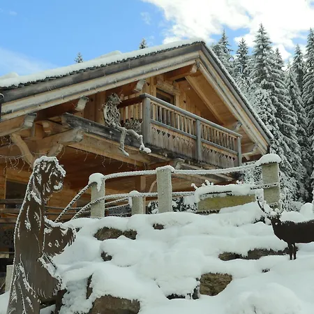 Le Nid Independant Mountain