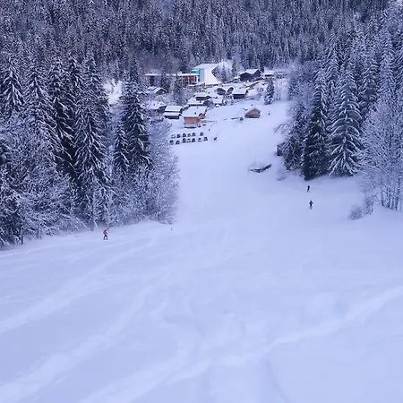 Le Nid Independant Mountain Domek alpejski *