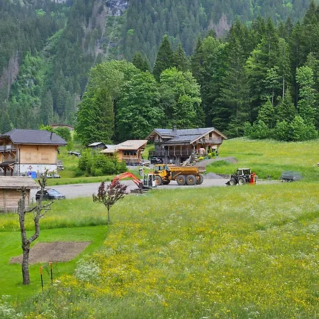 Domek alpejski Le Nid Independant Mountain *