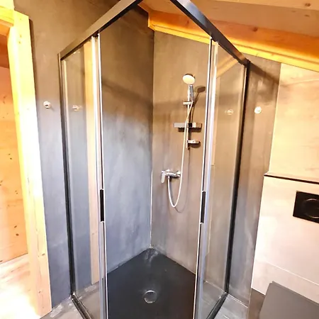 Le Nid Independant Mountain Chalet *